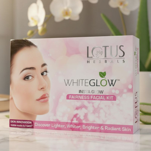 Lotus Herbals Whiteglow Facial Kit 4in1 (160 gms)